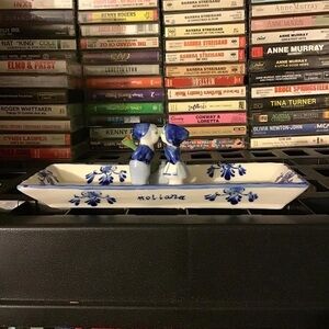 1960 Holland Tray with Kissing couple